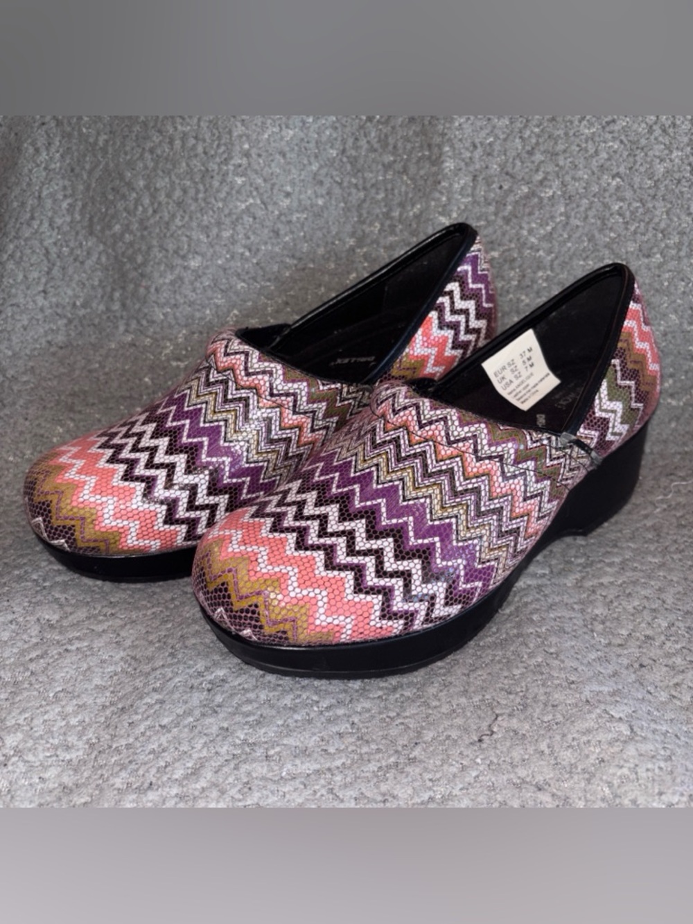 Cherokee Transcends Clogs